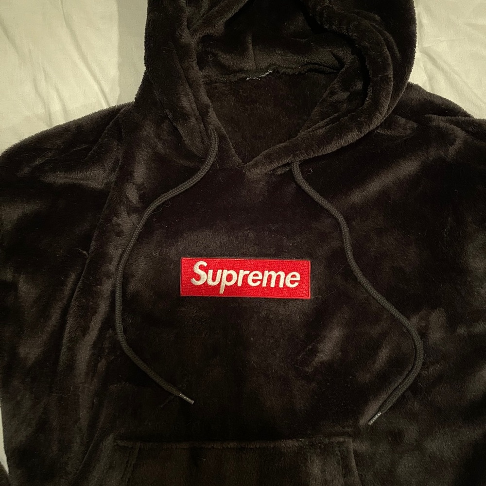 Supreme hoodie